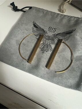 Bis Joux Brass Half Moon Bar Hoop Earrings